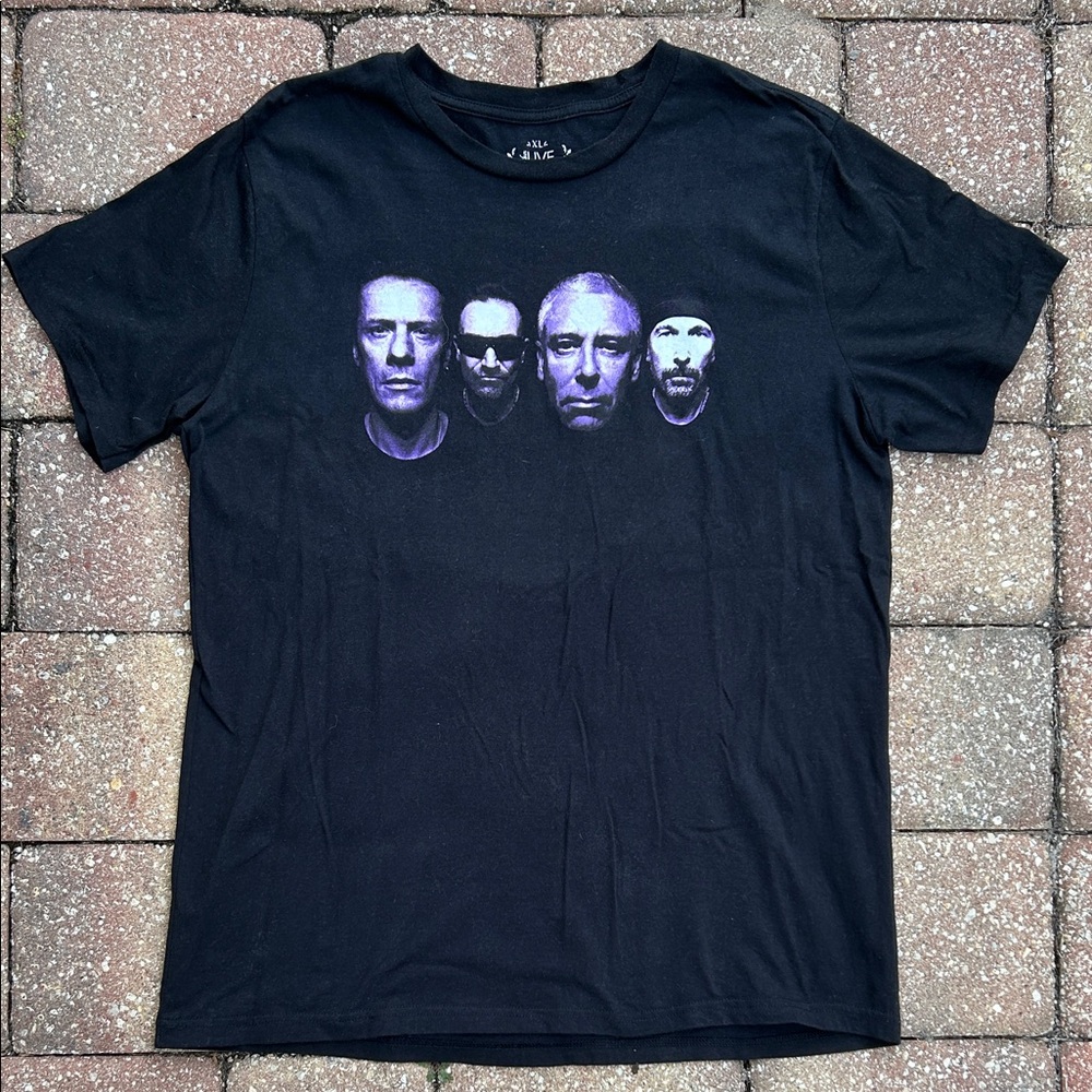 Vintage 2009 U2 Tour Band T-Shirt in Black